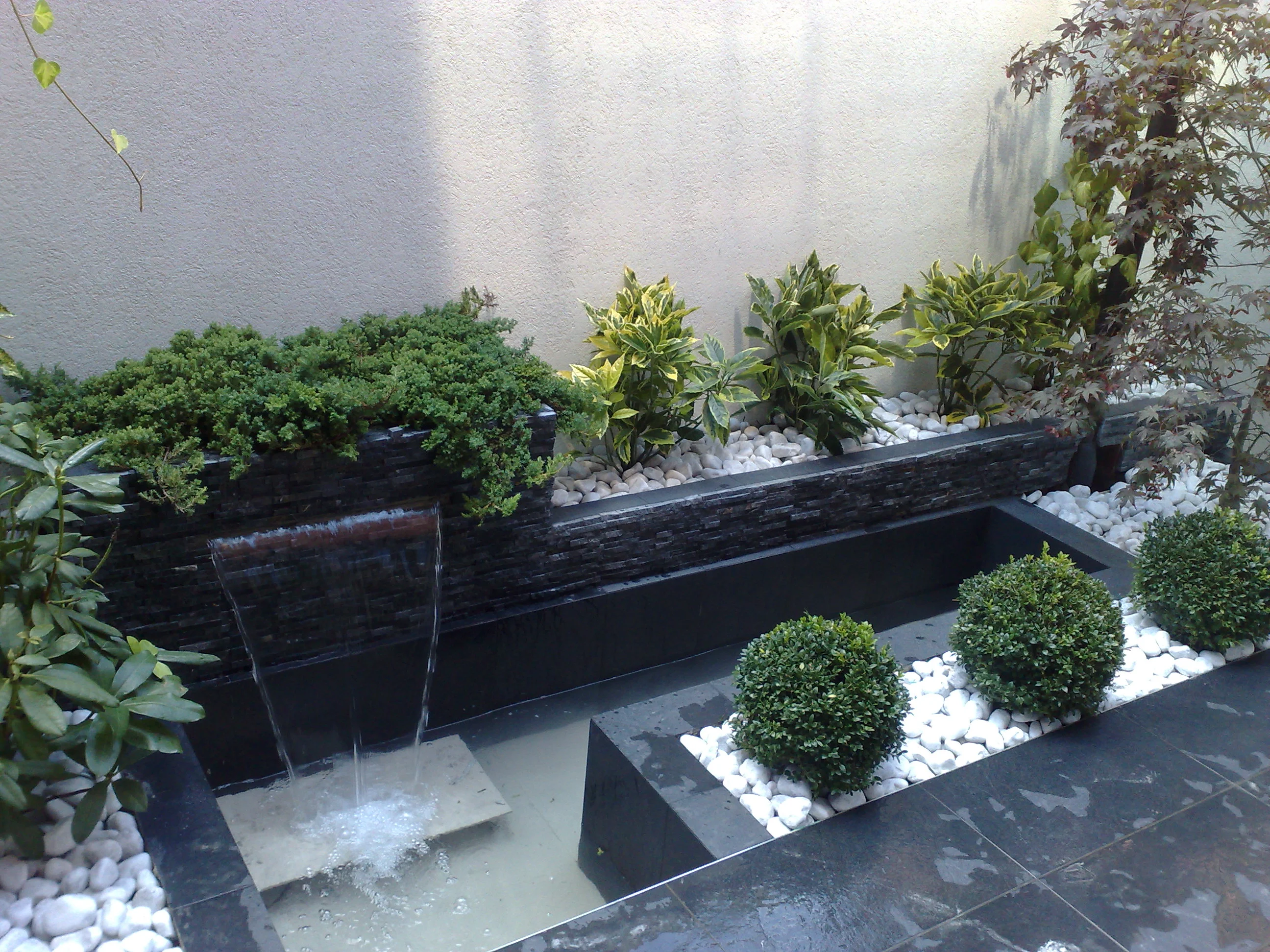 Moderna Fontana 14 — image 1